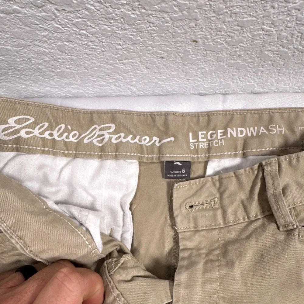 Eddie Bauer Legendwash Beige Chino Pants 32W Size 6 Curvy Flat Front Stretch
